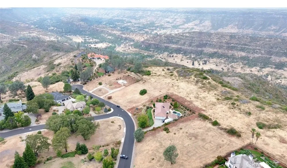 5990 Royal Point Paradise, CA 95969