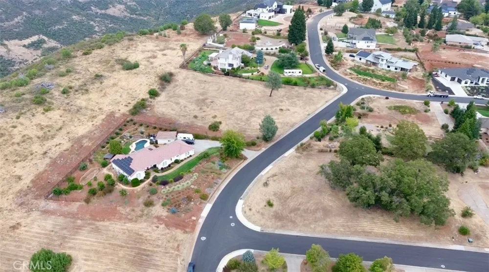 5990 Royal Point Paradise, CA 95969