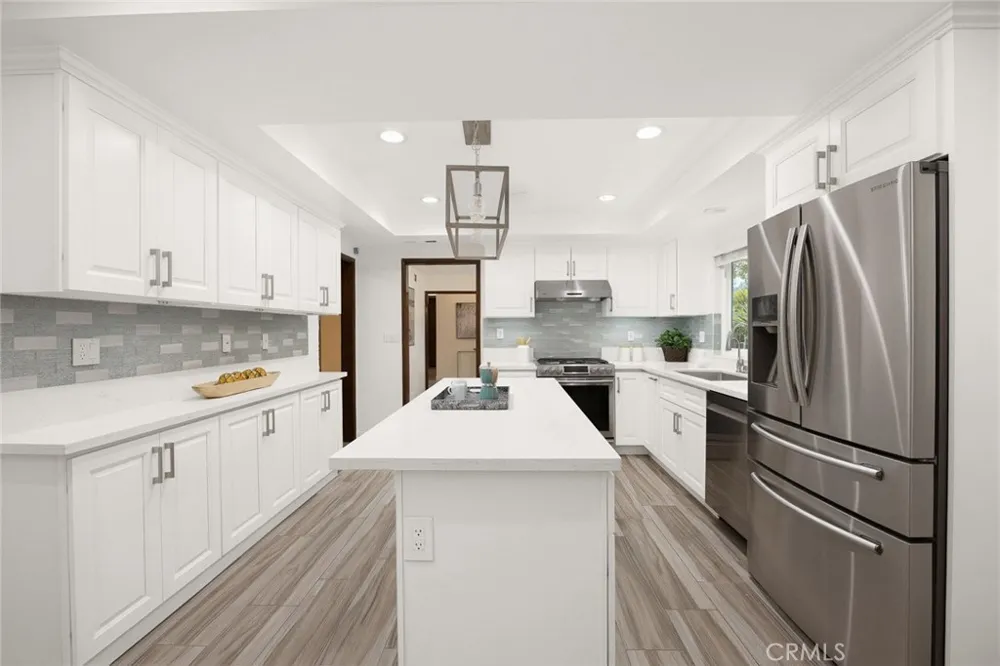 2000 Holly Avenue Arcadia, CA 91007