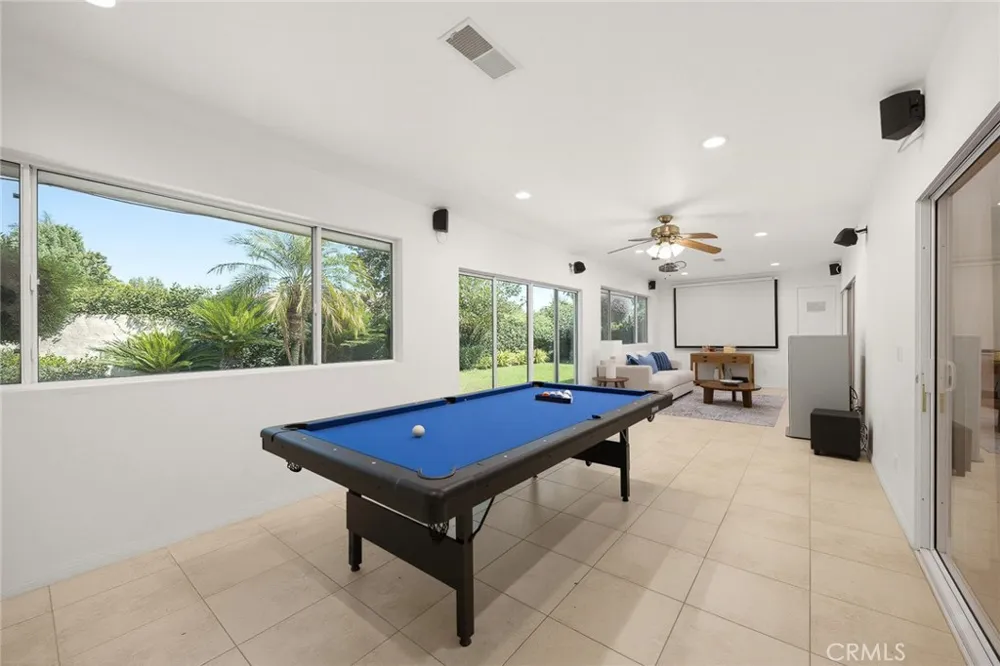 2000 Holly Avenue Arcadia, CA 91007