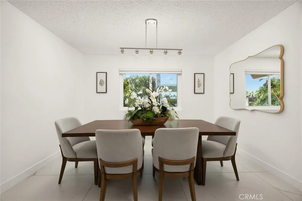 2000 Holly Avenue Arcadia, CA 91007