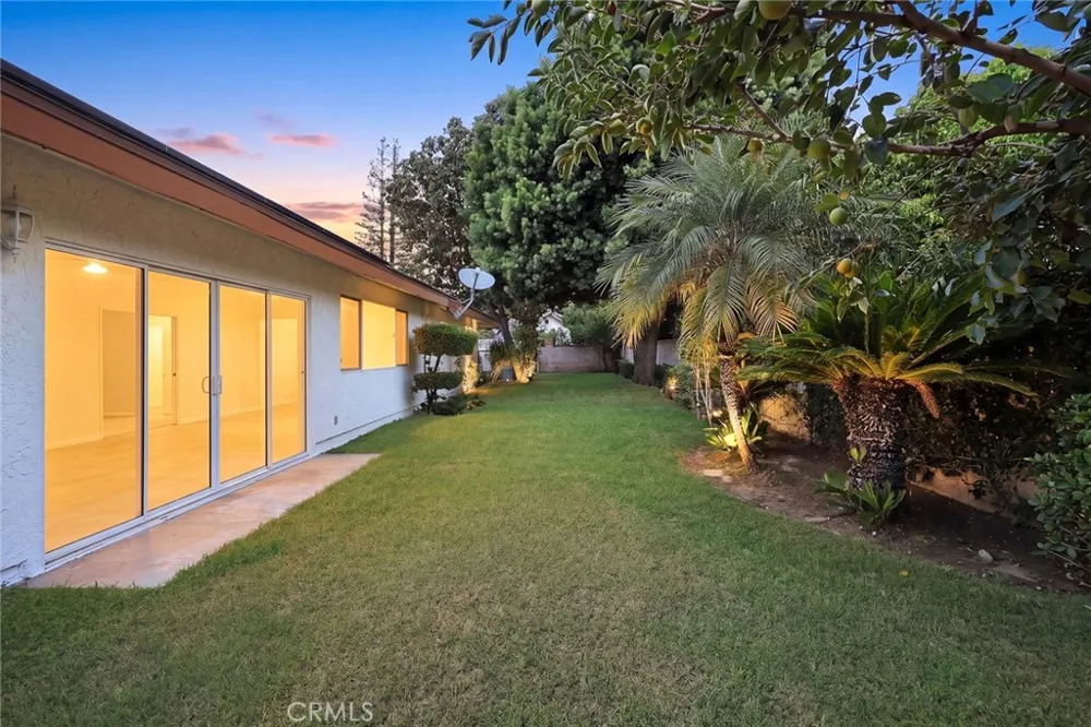 2000 Holly Avenue Arcadia, CA 91007