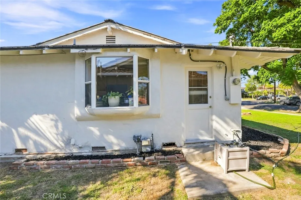 2612 Townley Santa Ana, CA 92706