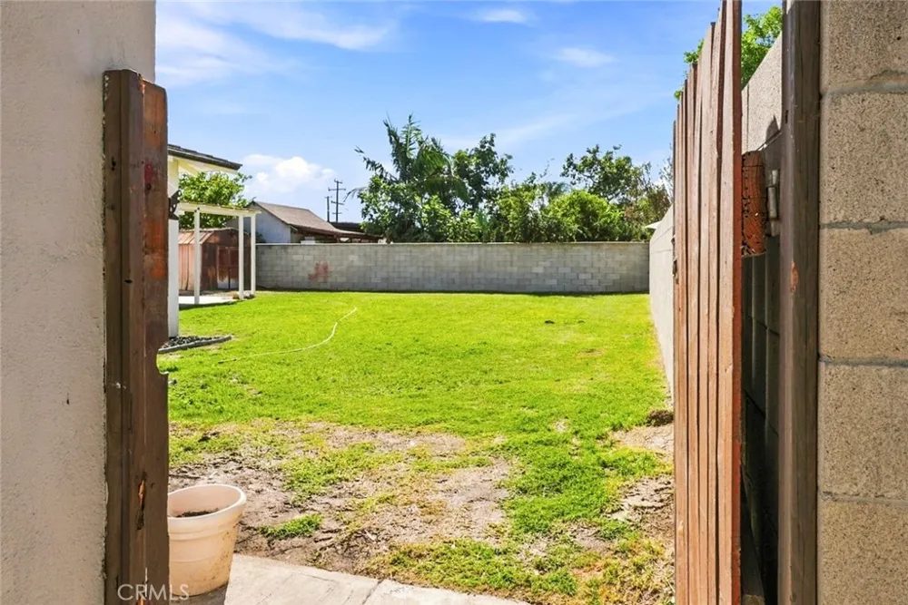 2612 Townley Santa Ana, CA 92706