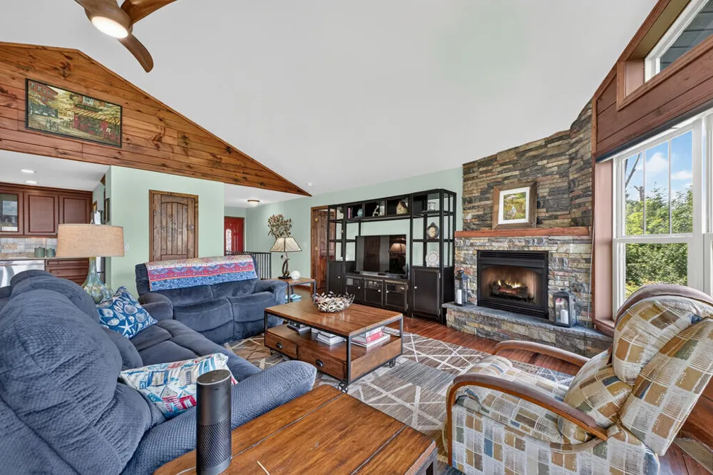 78 Longview Lane Blue Ridge, GA 30513