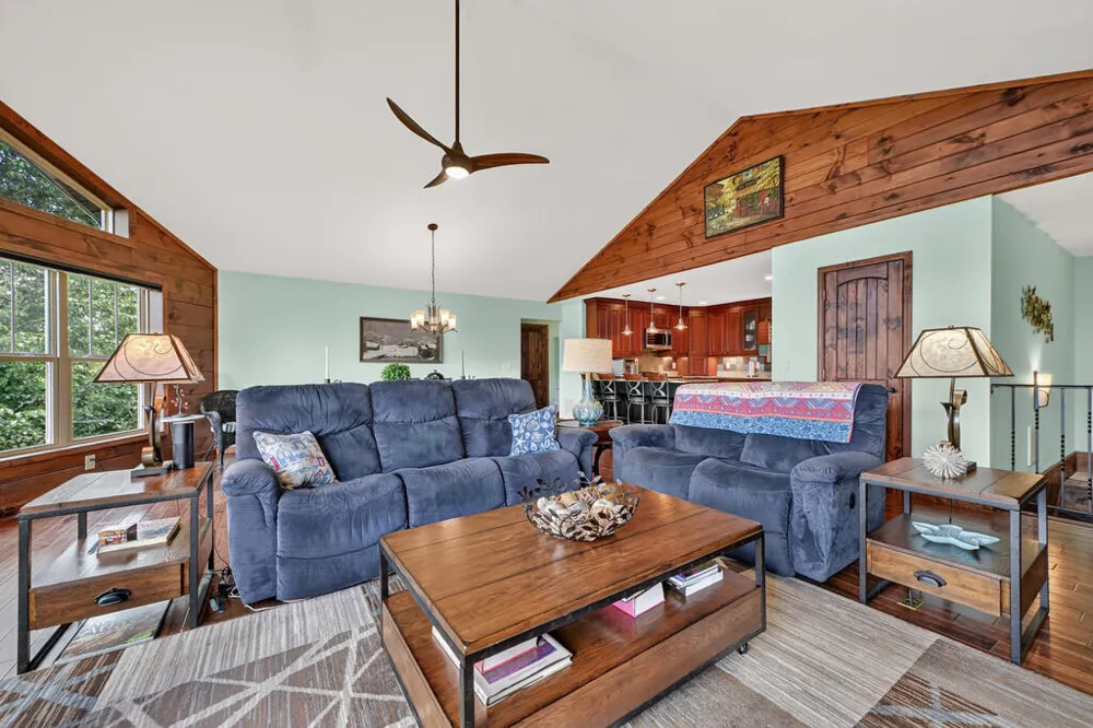 78 Longview Lane Blue Ridge, GA 30513