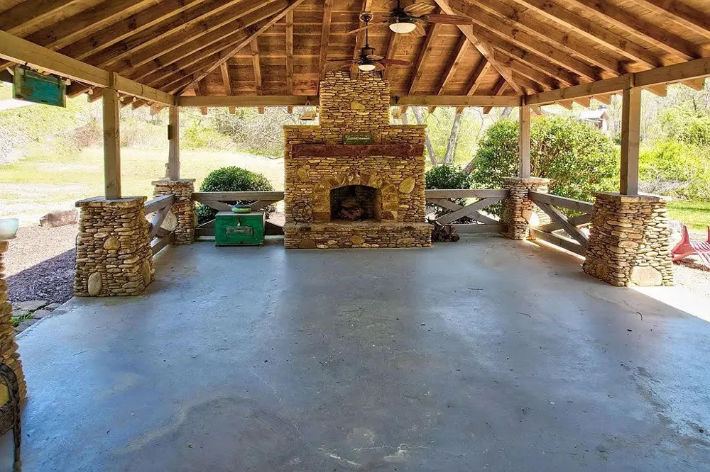 78 Longview Lane Blue Ridge, GA 30513