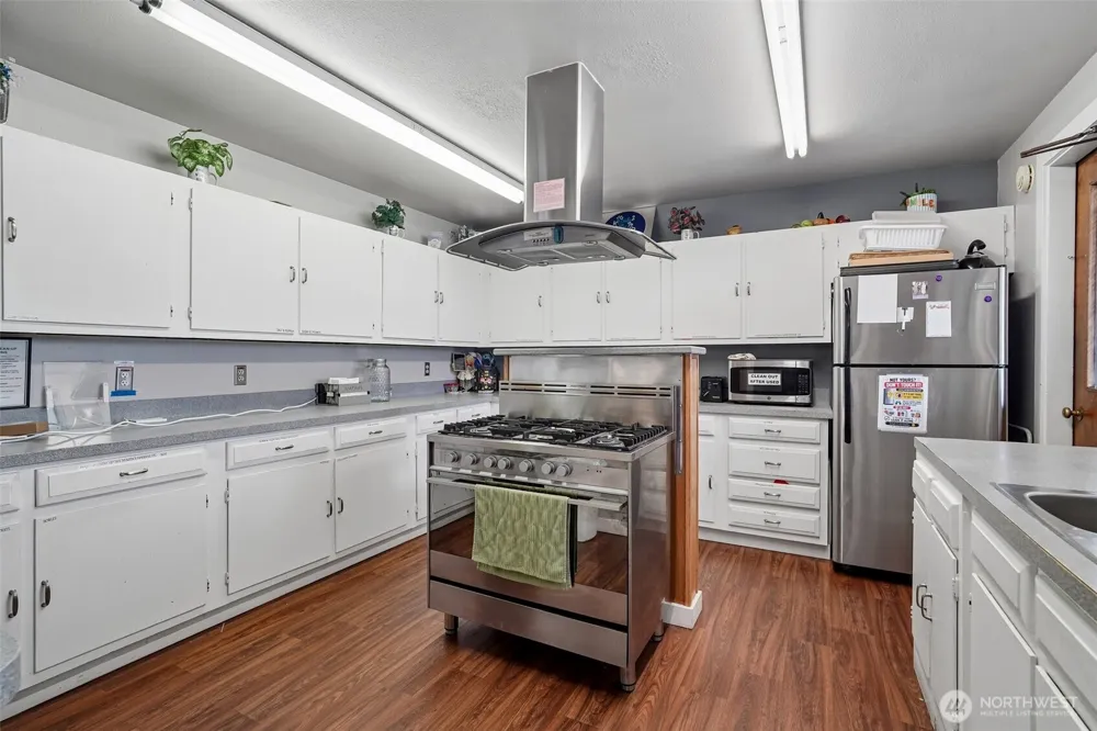 1402 22nd Street NE #300 Auburn, WA 98002