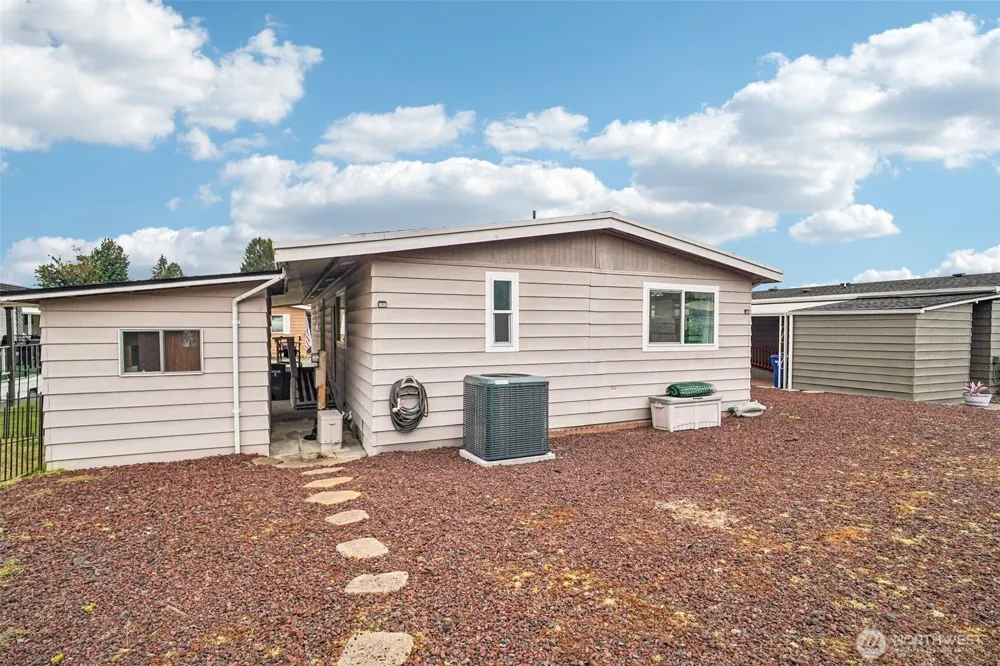 1402 22nd Street NE #300 Auburn, WA 98002