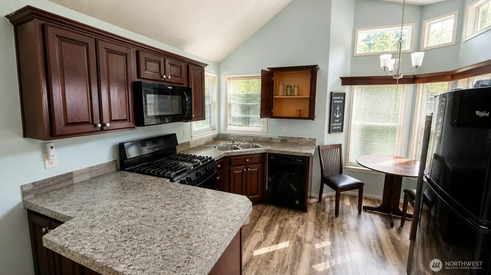 44 Butterfly Lane Pacific Beach, WA 98571