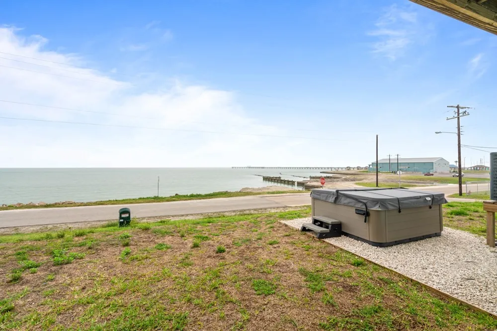 171 Seven Palms Drive Fulton, TX 78358