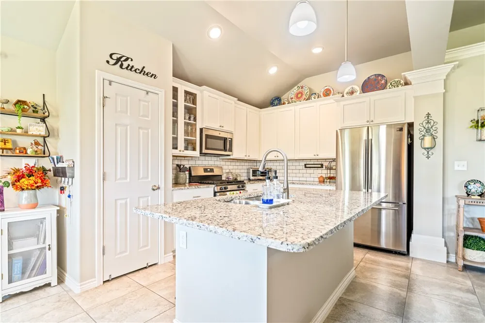 2210 Spoonbill Drive Corpus Christi, TX 78414