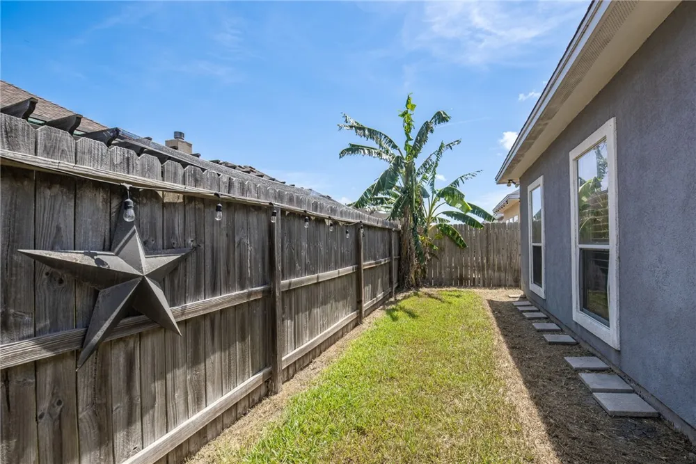 6526 Macarena Drive Corpus Christi, TX 78414