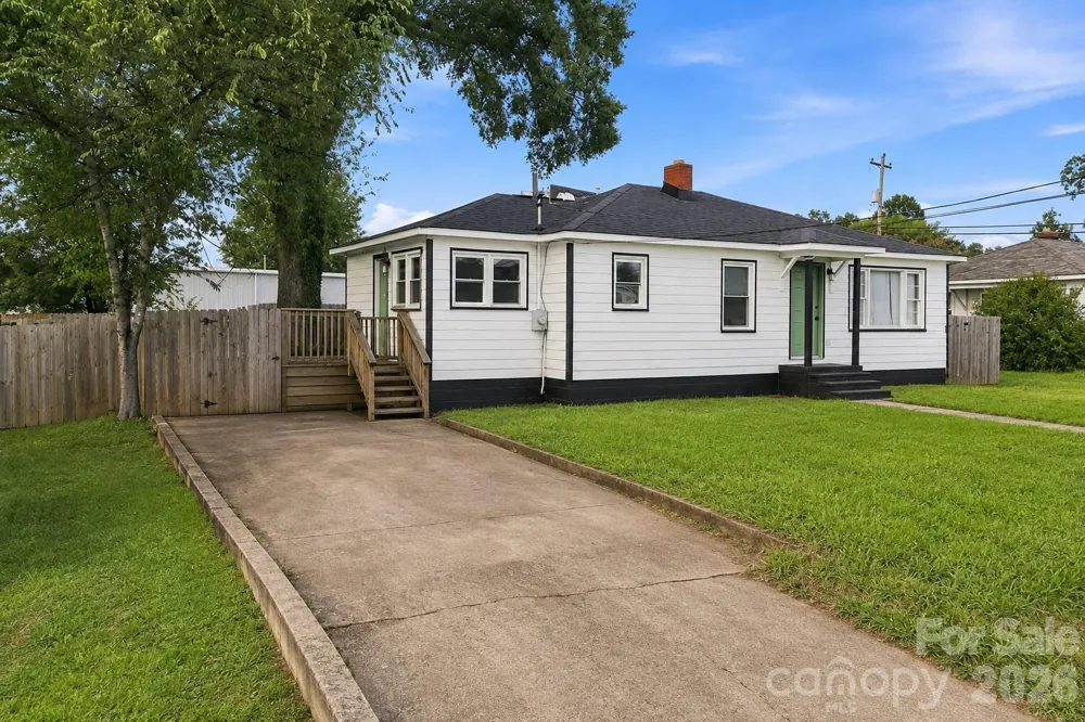 305 Poplar Street Gaffney, SC 29341
