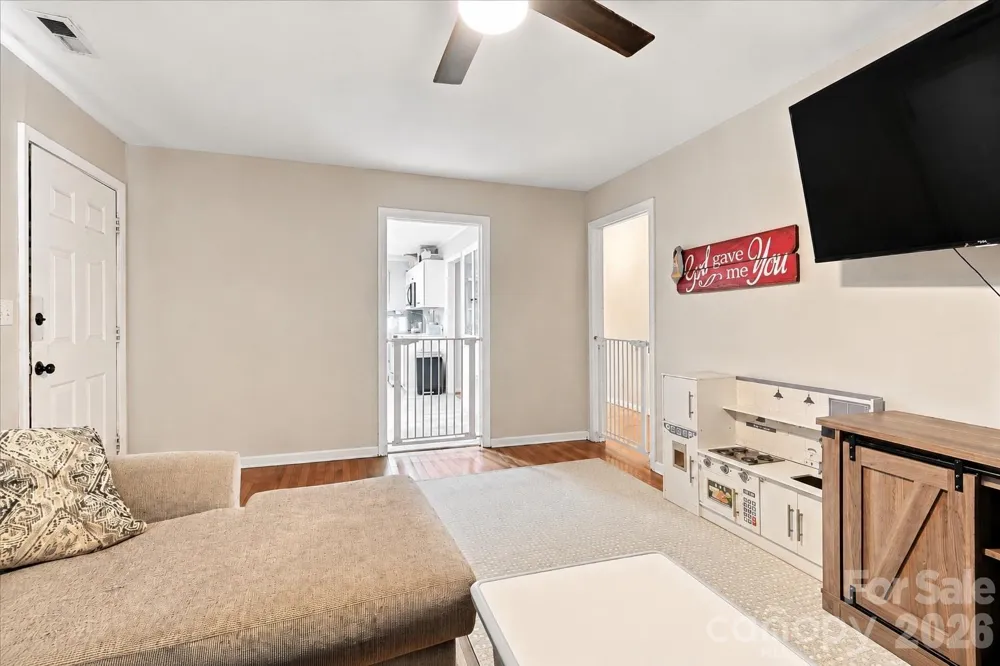 305 Poplar Street Gaffney, SC 29341