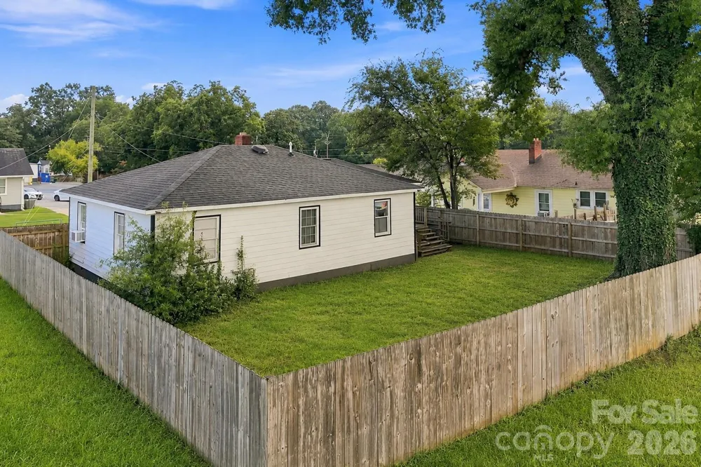 305 Poplar Street Gaffney, SC 29341