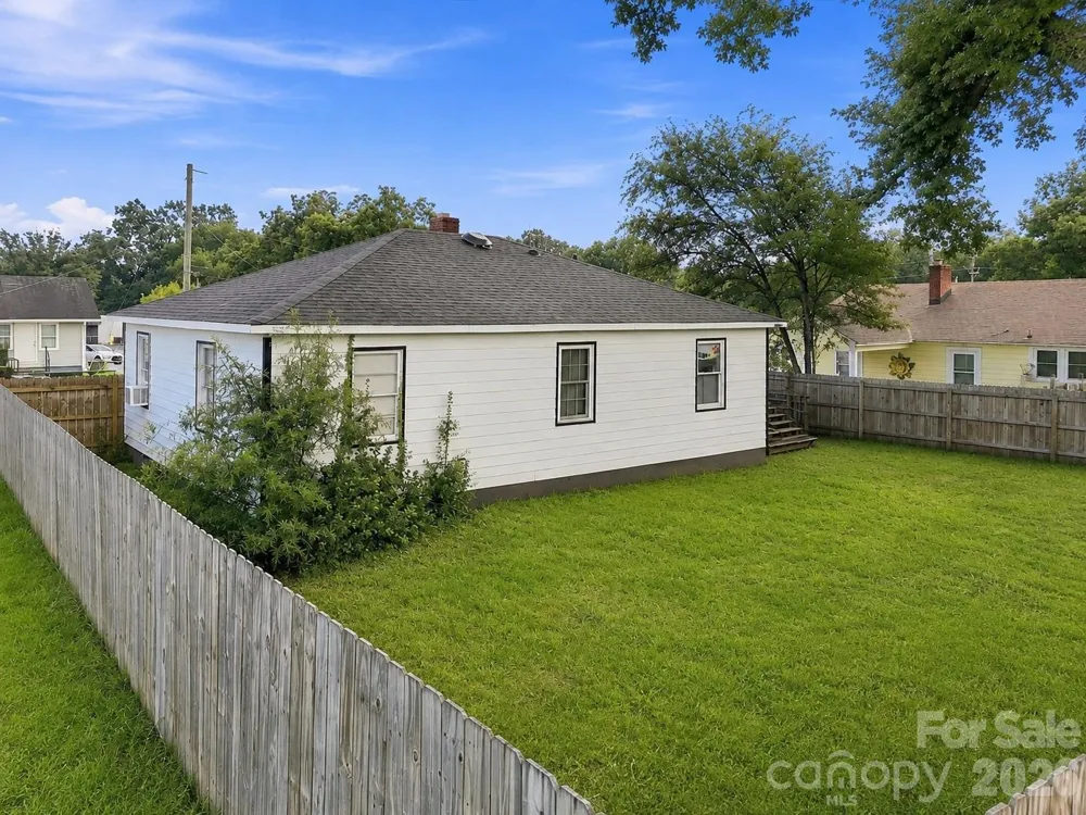 305 Poplar Street Gaffney, SC 29341