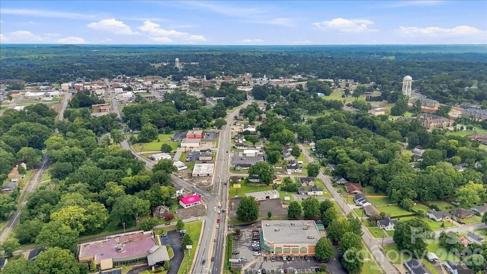 305 Poplar Street Gaffney, SC 29341