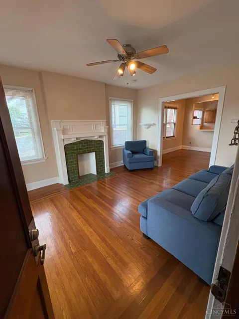 5244 Montgomery Rd