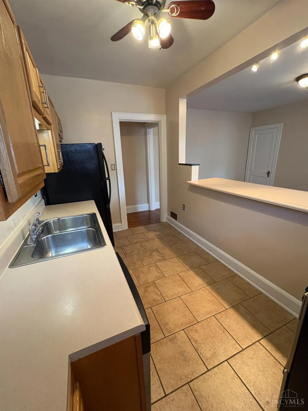 5244 Montgomery Rd Norwood, OH 45212
