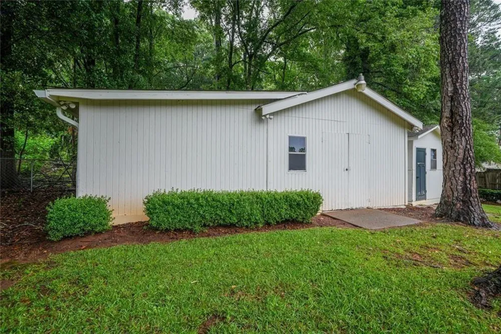 2168 Cannon Hill Road SW Lilburn, GA 30047
