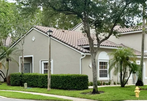 13219 NW 7TH Manor