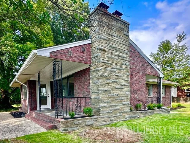 16 Charlotte Street Sayreville, NJ 08872