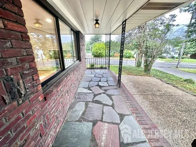 16 Charlotte Street Sayreville, NJ 08872