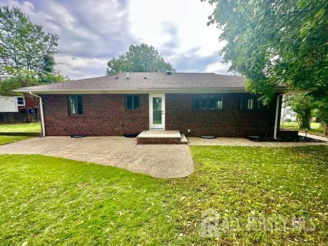 16 Charlotte Street Sayreville, NJ 08872