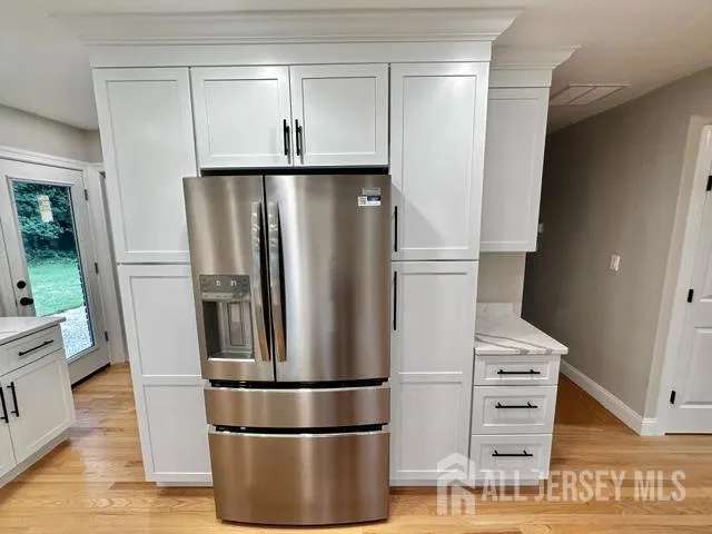 16 Charlotte Street Sayreville, NJ 08872
