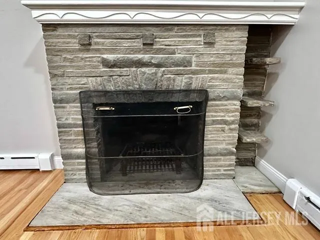 16 Charlotte Street Sayreville, NJ 08872