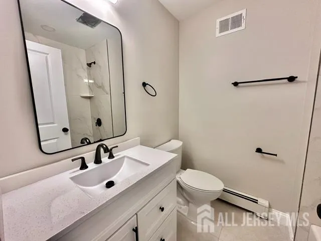 16 Charlotte Street Sayreville, NJ 08872