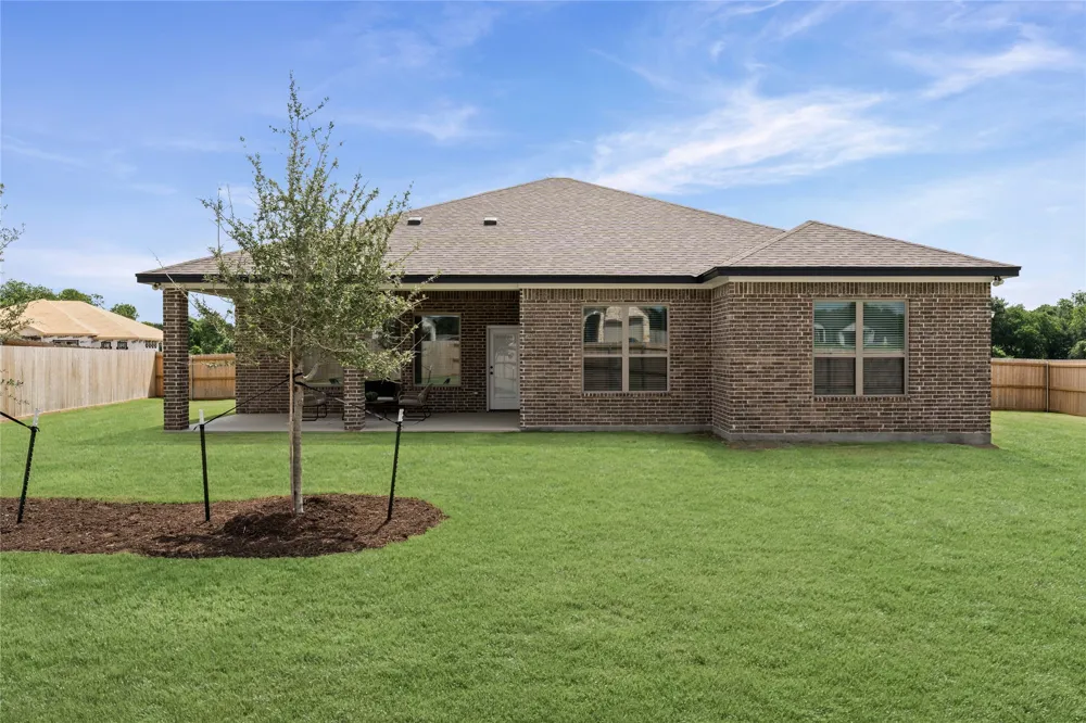 126 Lasso Loop Lorena, TX 76655