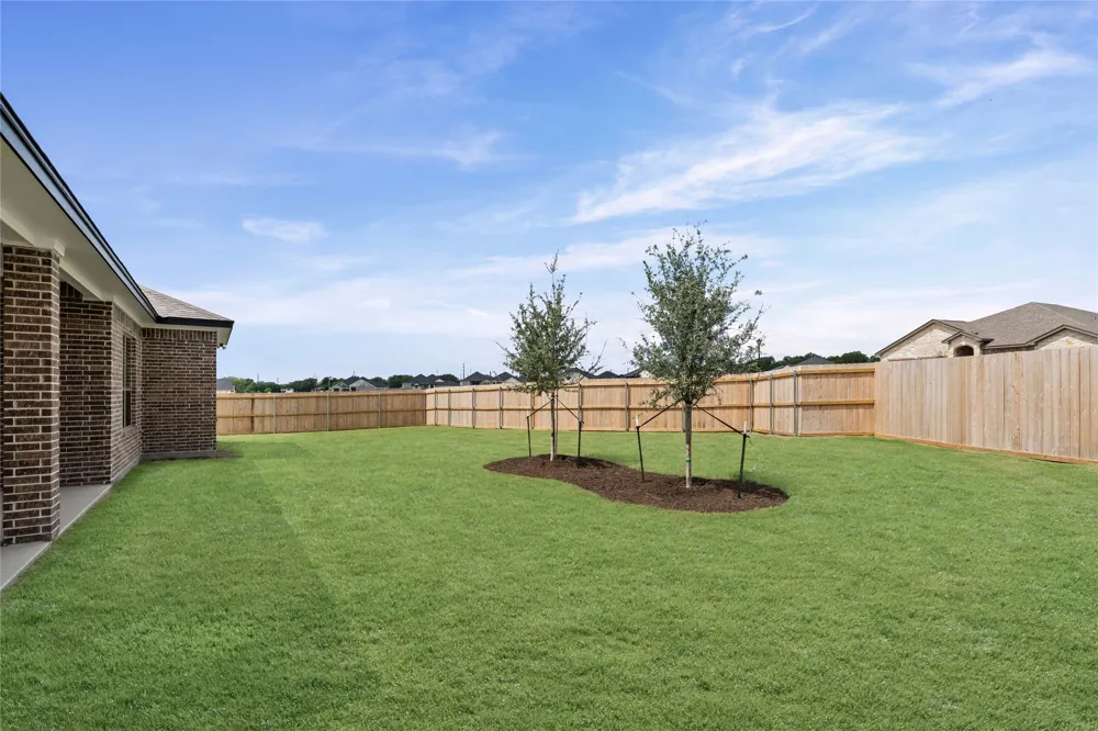 126 Lasso Loop Lorena, TX 76655