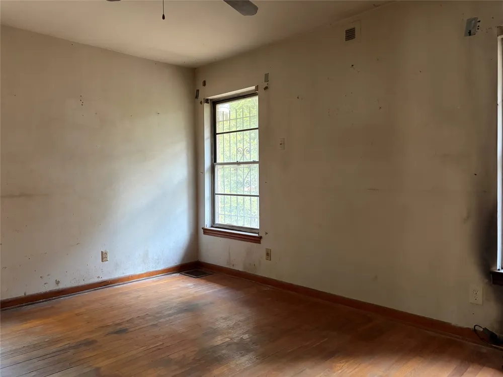 4625 Kushla Avenue Dallas, TX 75216
