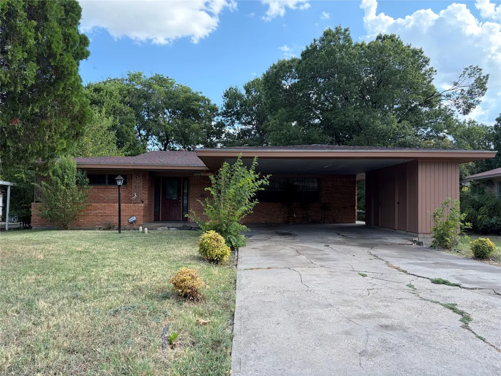 4625 Kushla Avenue Dallas, TX 75216