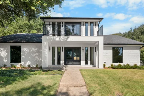 4125 Green Oak Drive