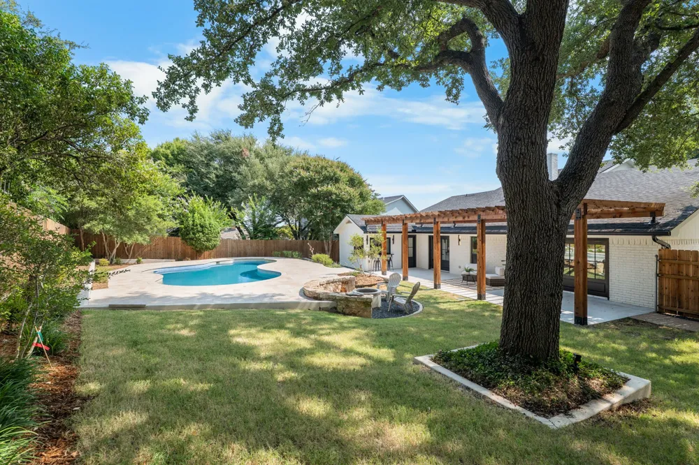 4125 Green Oak Drive Waco, TX 76710