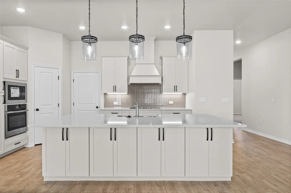 130 lasso Loop Lorena, TX 76655