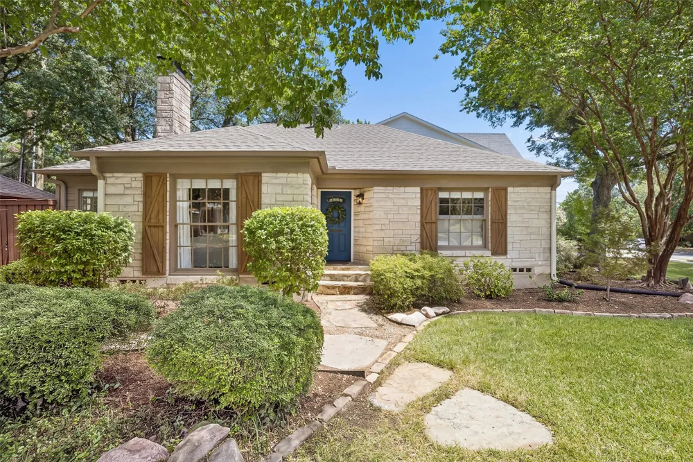 6203 Kenwood Avenue Dallas, TX 75214