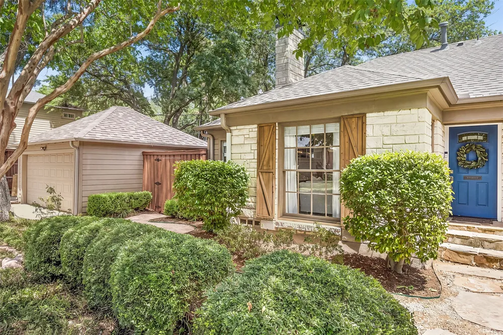 6203 Kenwood Avenue Dallas, TX 75214