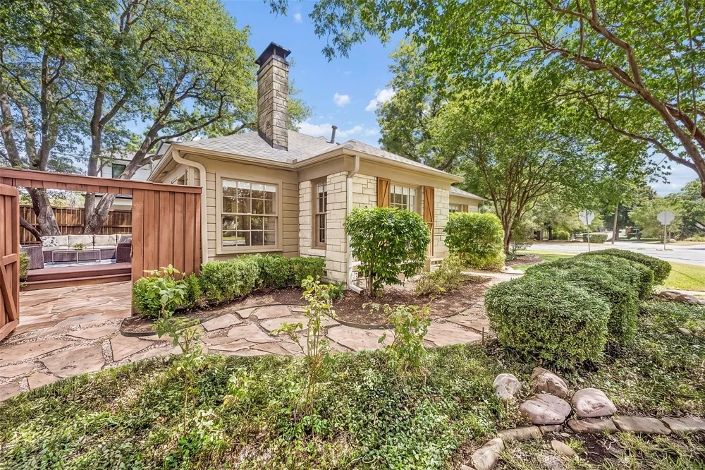 6203 Kenwood Avenue Dallas, TX 75214