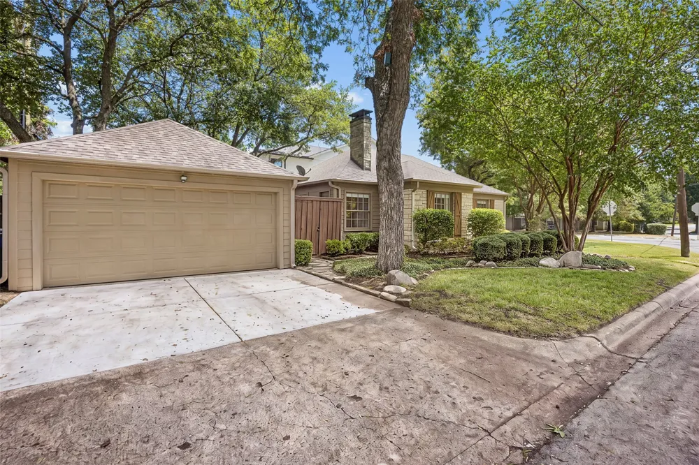 6203 Kenwood Avenue Dallas, TX 75214