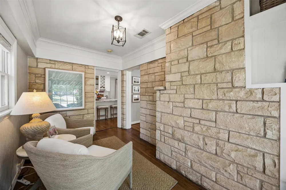 6203 Kenwood Avenue Dallas, TX 75214