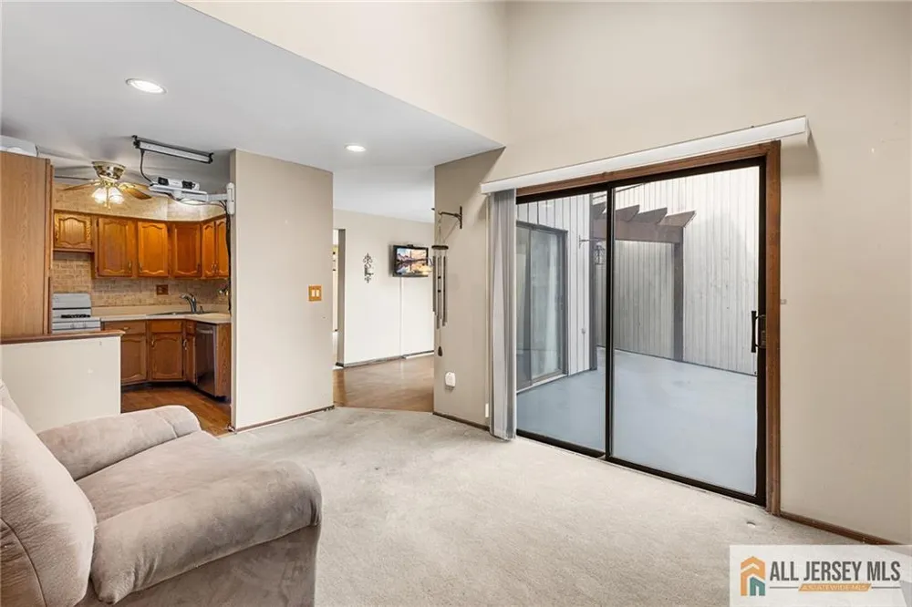 84 Diamond Lane Old Bridge, NJ 08857