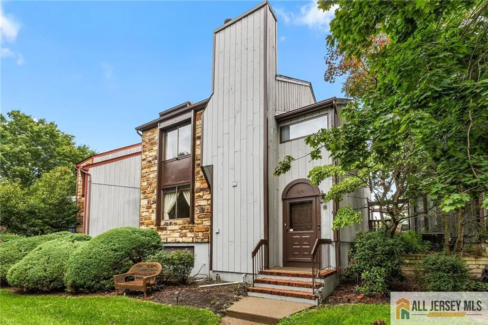 84 Diamond Lane Old Bridge, NJ 08857