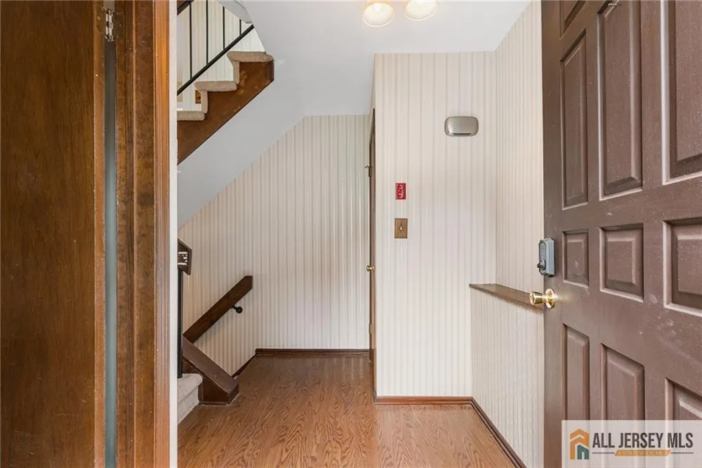 84 Diamond Lane Old Bridge, NJ 08857