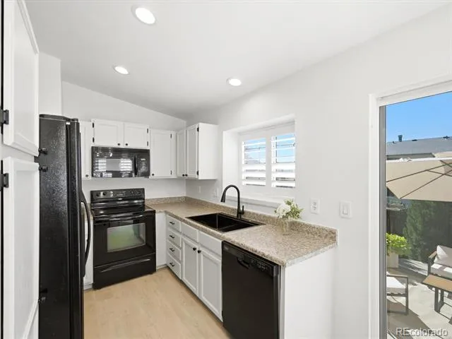 8522 S Upham Way Littleton, CO 80128