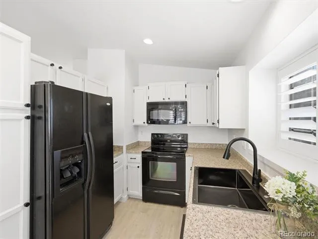 8522 S Upham Way Littleton, CO 80128