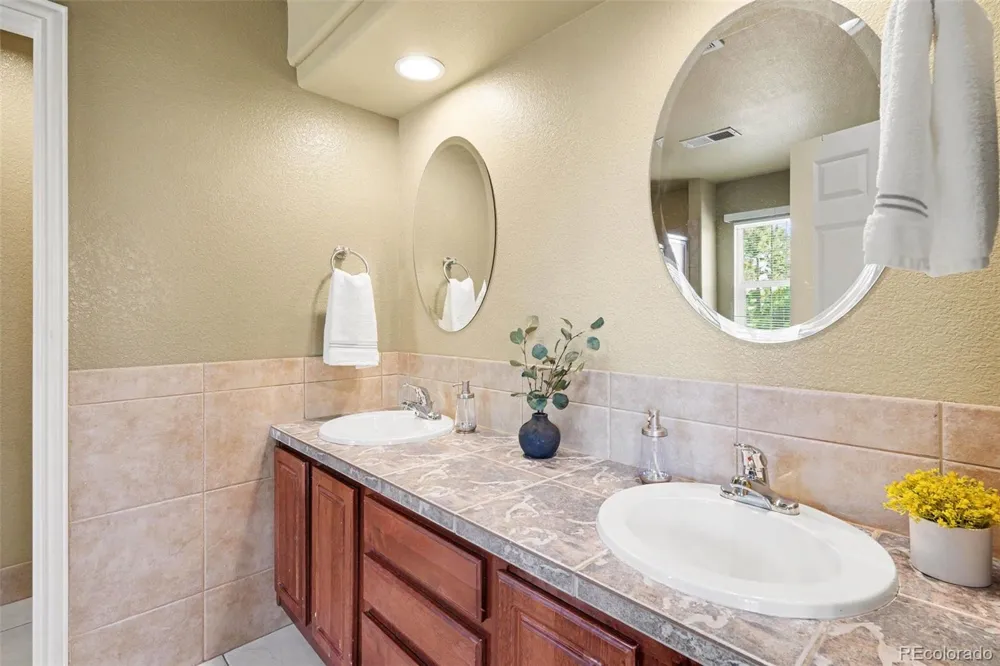 13933 E Princeton Place #B Aurora, CO 80014